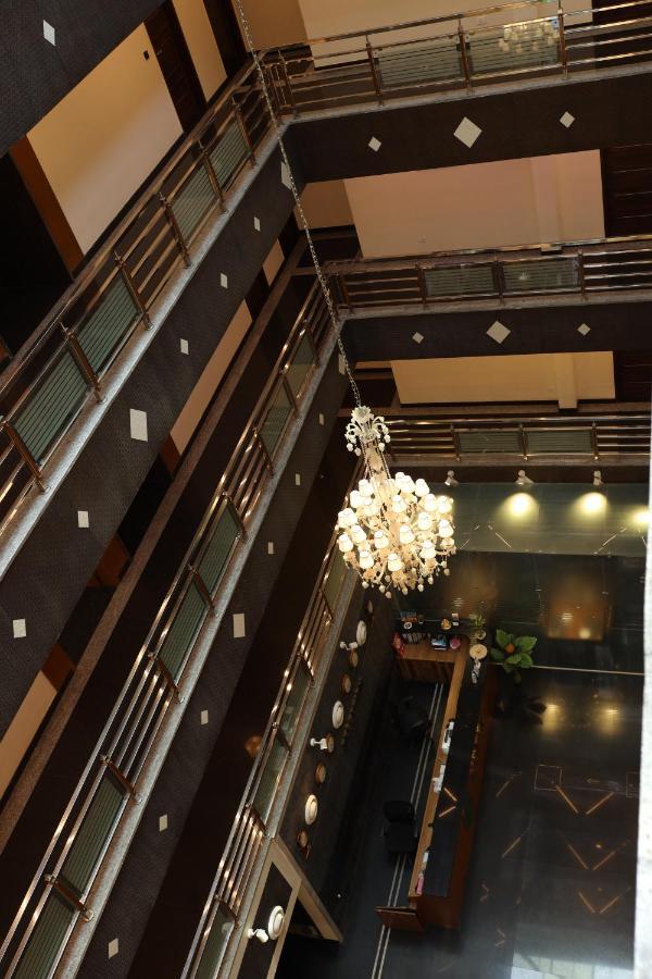 Npg Hotel Bangalore Just 10 Mins Drive From The Kempegowda International Airport Exteriér fotografie